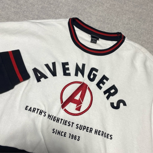 Avengers Sweatshirt Mens Extra Large Black Marvel Color Block Comics Universe XL - Picture 1 of 9